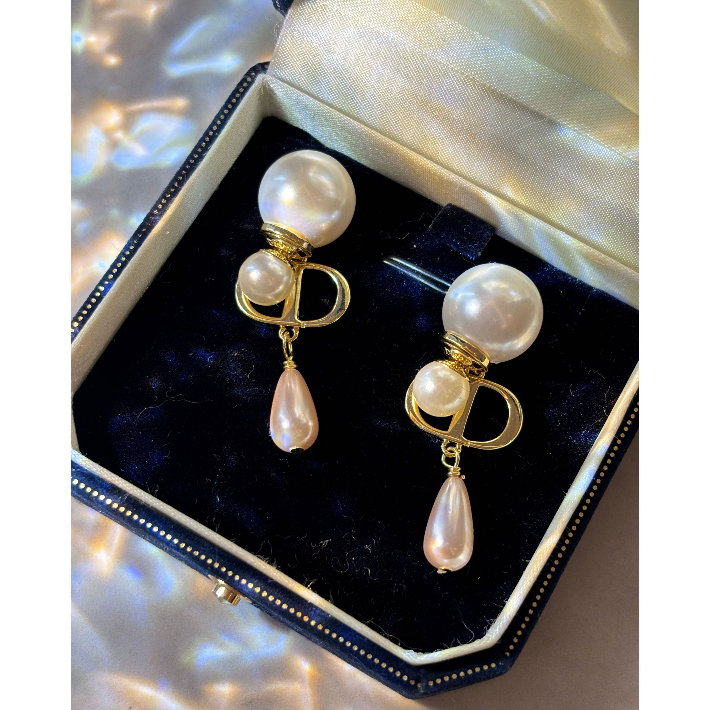 铜合金仿珍珠耳饰 法式轻奢水滴贝珠耳环 B0905