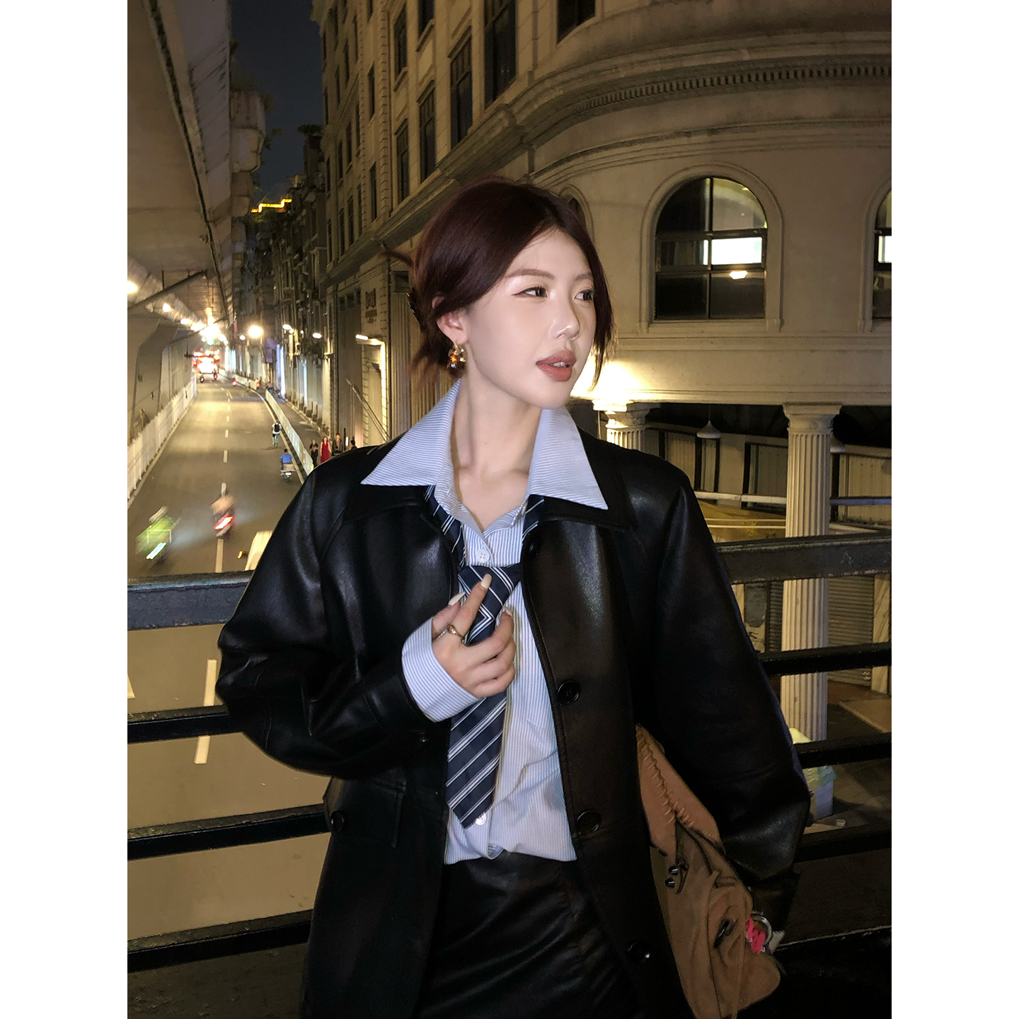 甜辣多多【摩登阔系】2025秋季新款复古翻领pu皮衣机车服夹克外套女