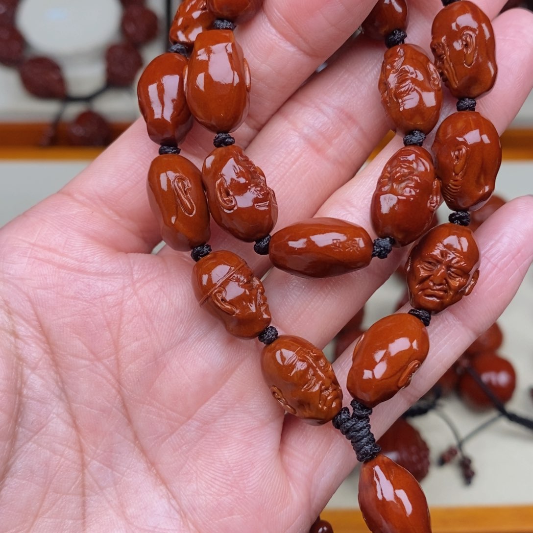 橄榄核吊坠农****）十八罗汉