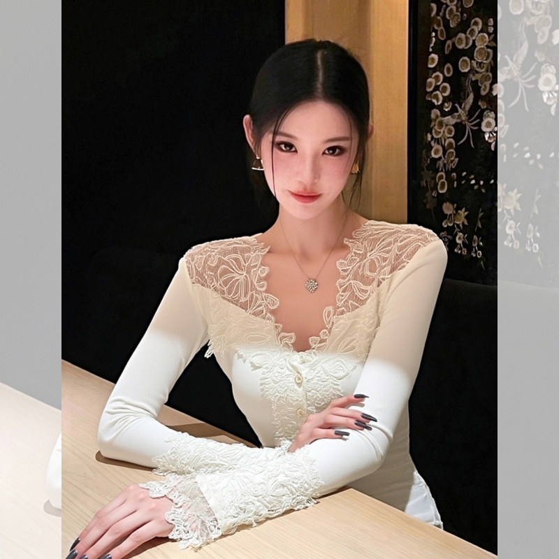 2025秋冬法式白色蕾丝钩花v领打底衫女设计感甜辣妹修身长袖上衣