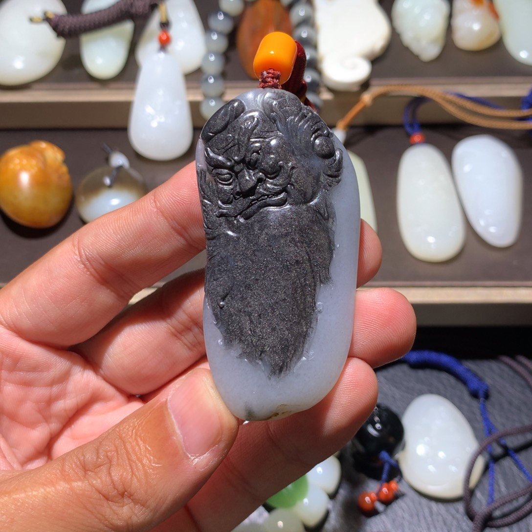 忧***提和田玉未镶嵌挂件