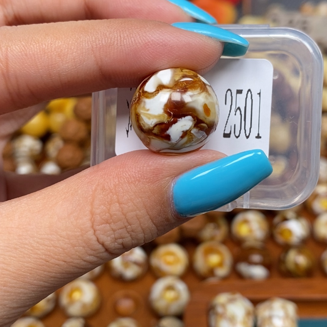 蜜蜡未镶嵌珠宝奇石2501