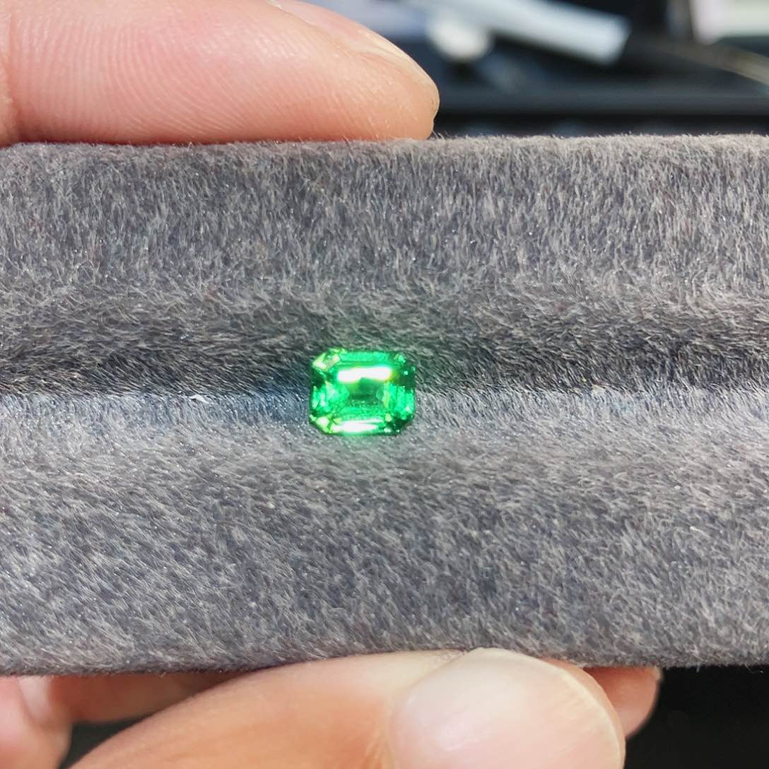 石榴石（沙弗莱）裸石未镶嵌1.11ct