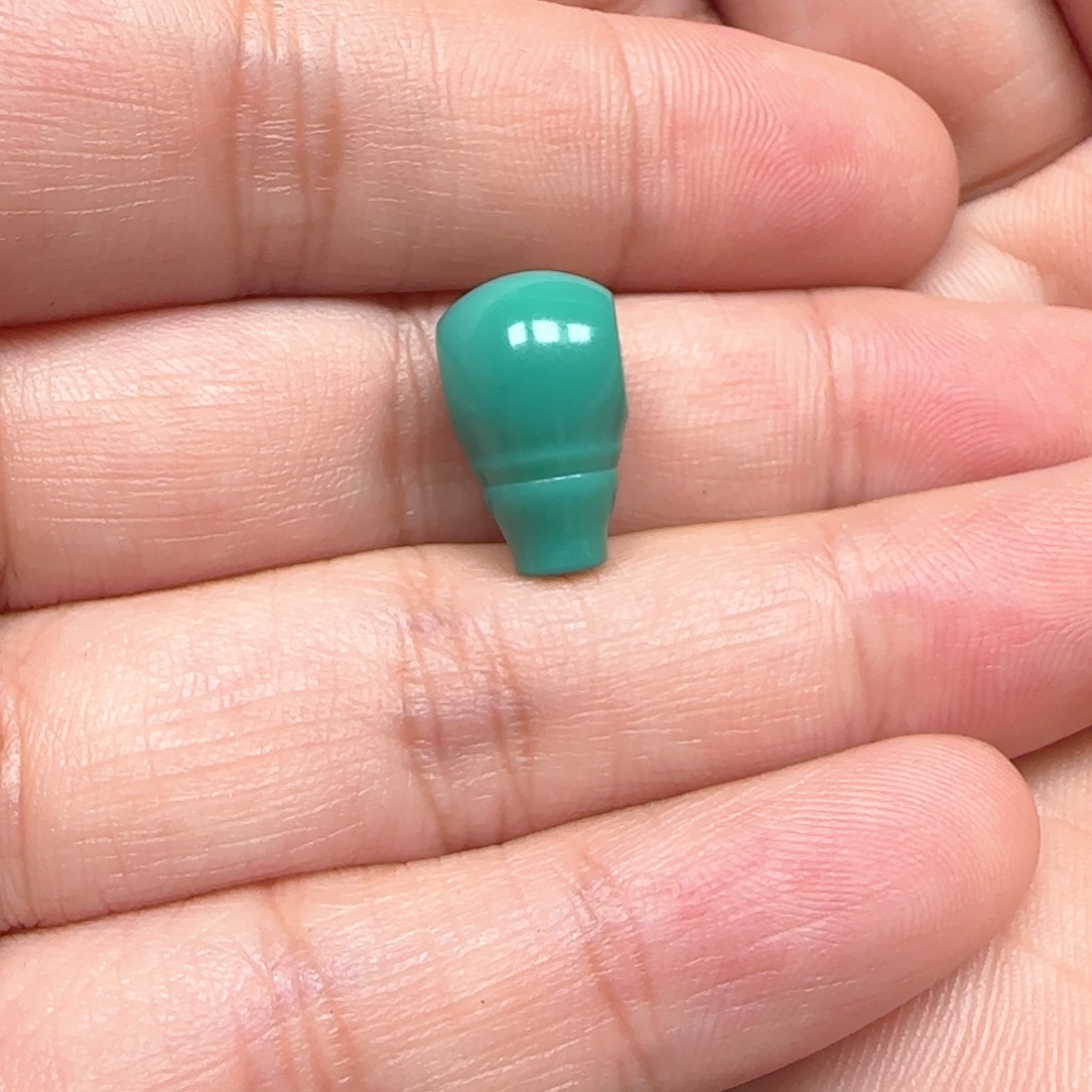 绿松石配饰未镶嵌今*