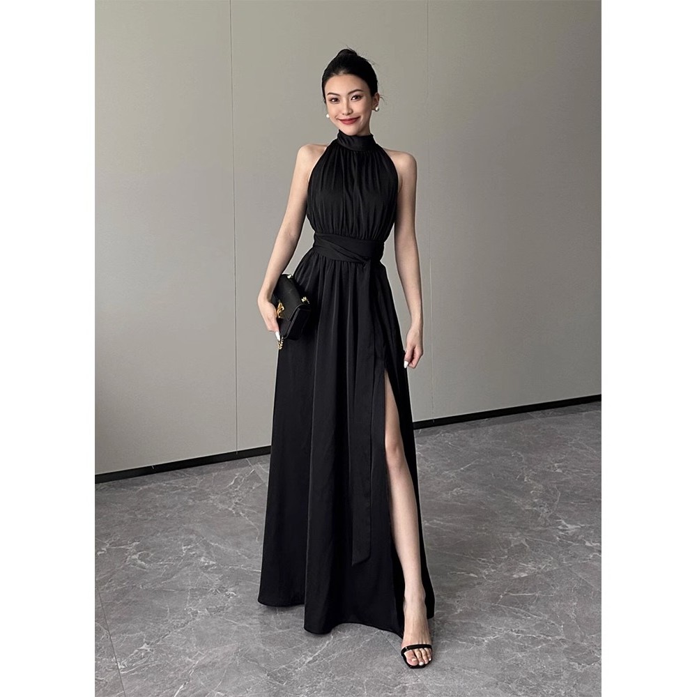 法式复古气质长裙女夏季高端精致高级感高冷御姐风黑色挂脖连衣裙