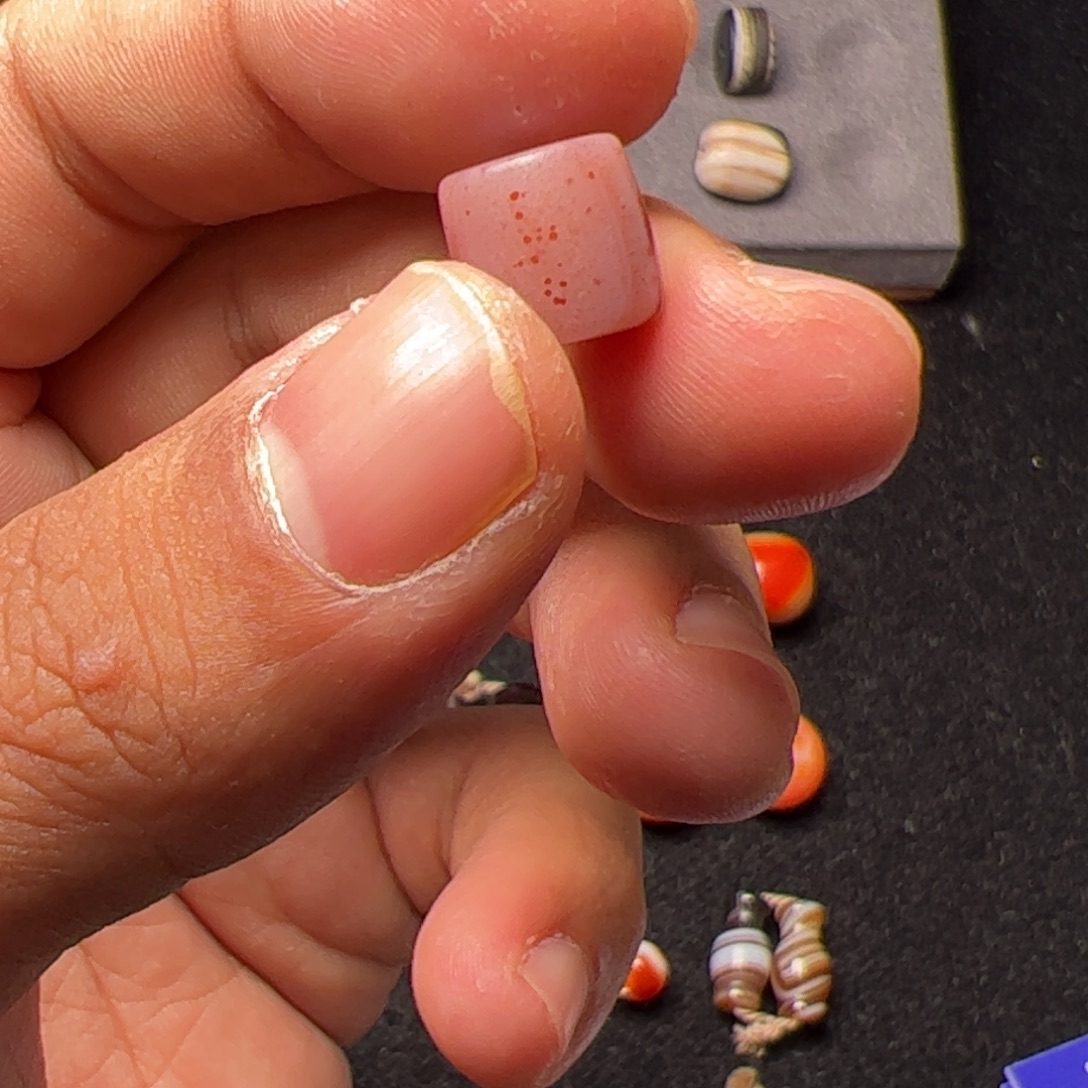 红***叶玛瑙/玉髓未镶嵌配饰