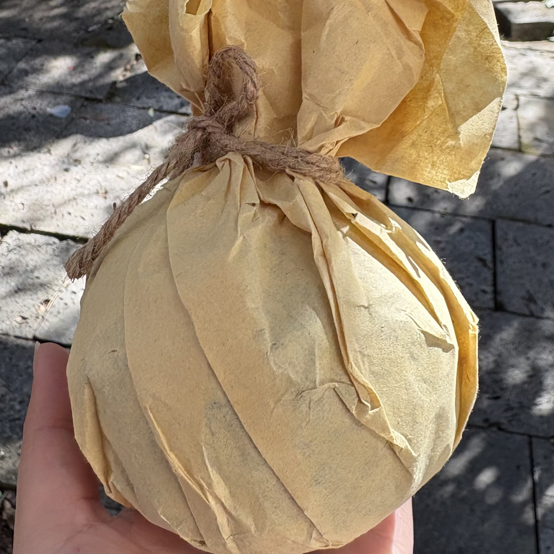 2016年，（眼镜大爹白茶沱200克）汤香水柔