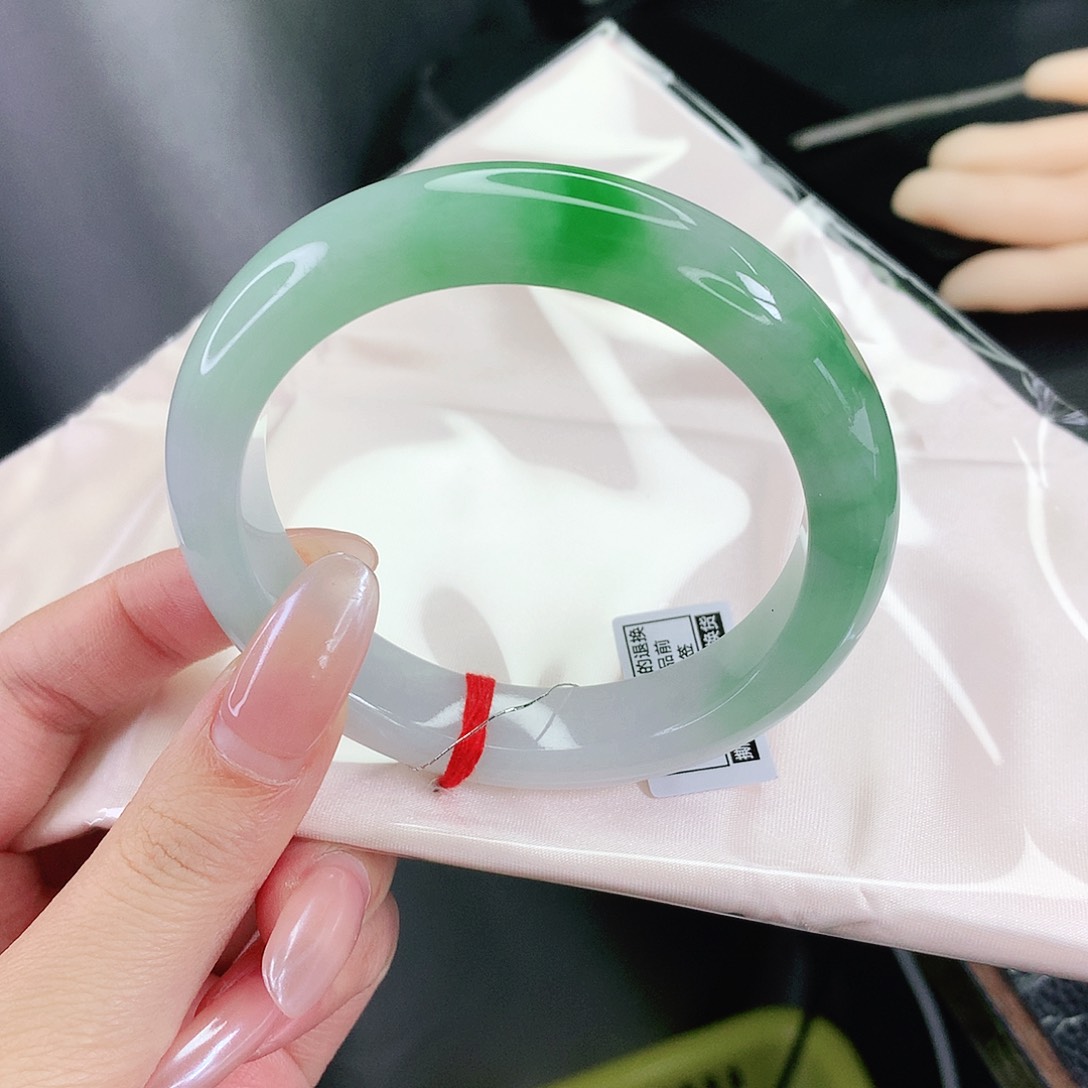 未镶嵌手镯翡翠58圈
