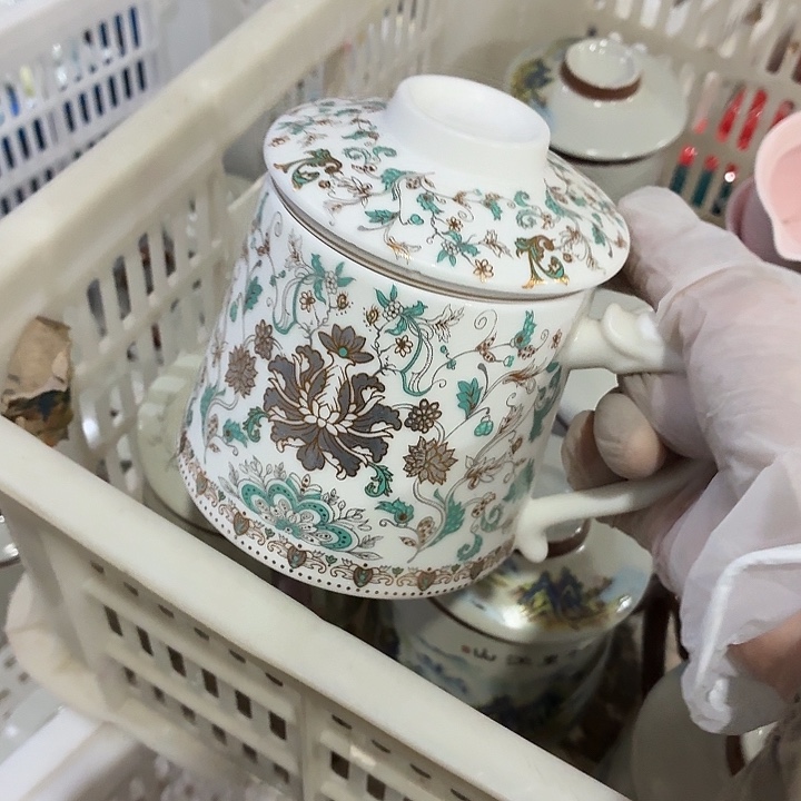茶具微暇，介意勿拍