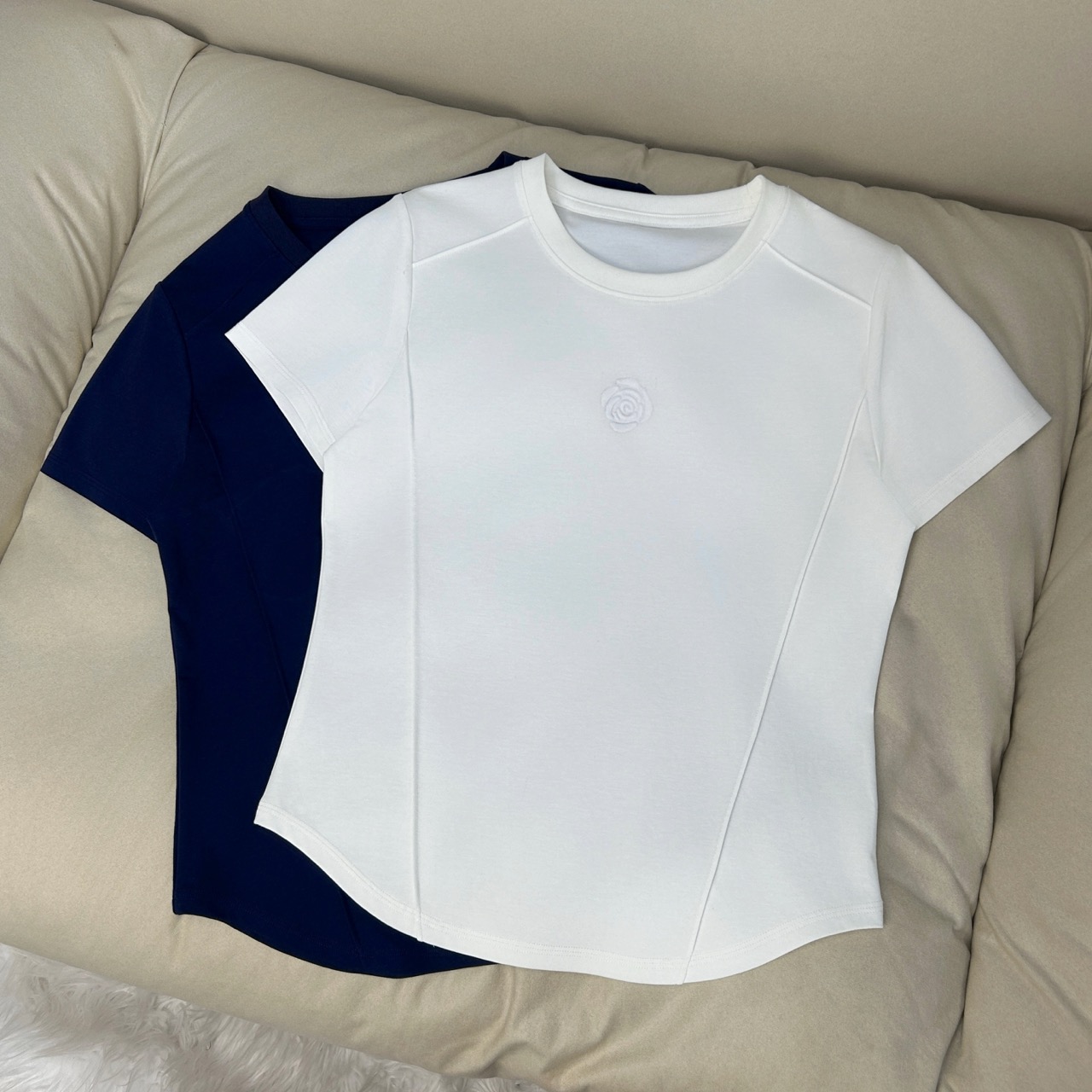 桑蚕丝 山茶花 短袖T恤 70424