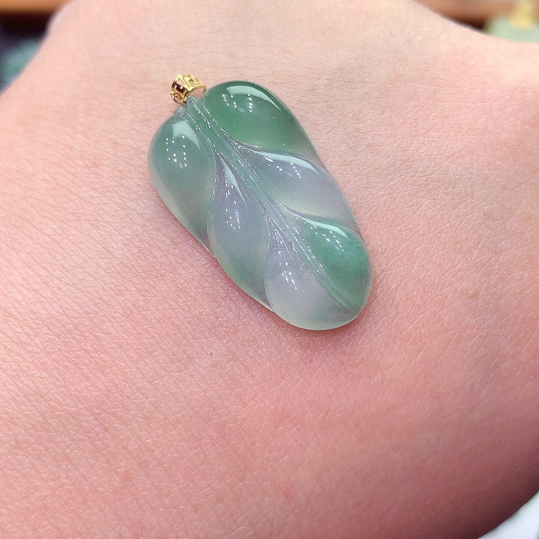 翡翠颈饰18K金镶嵌纯天然