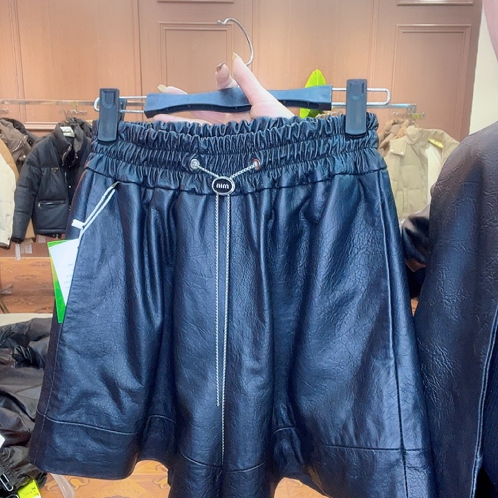 115……125斤皮短裤