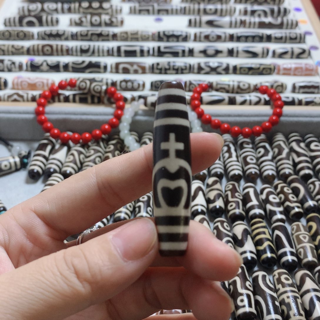 未镶嵌颈饰玛瑙/玉髓