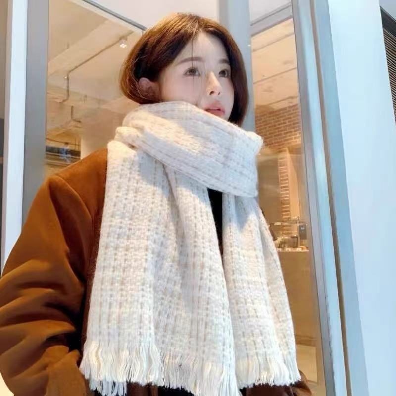小香风高级显白亲肤围巾女新款渐变格子秋冬保暖围脖学生情侣礼物