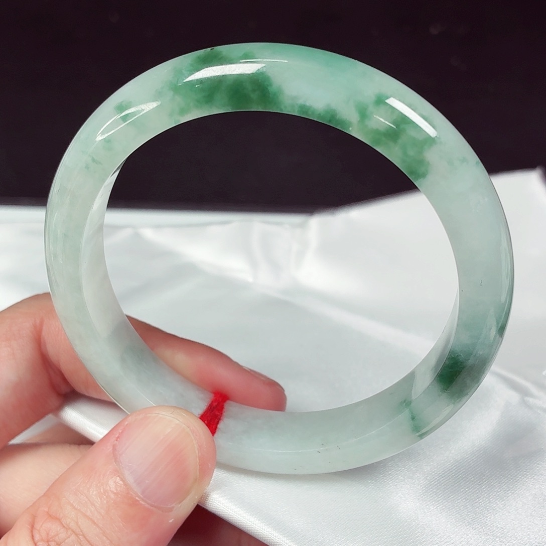 翡翠未镶嵌手镯62圈