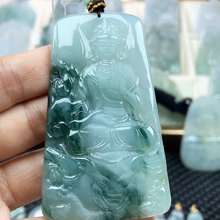 翡翠未镶嵌颈饰用****3天然翡翠普贤