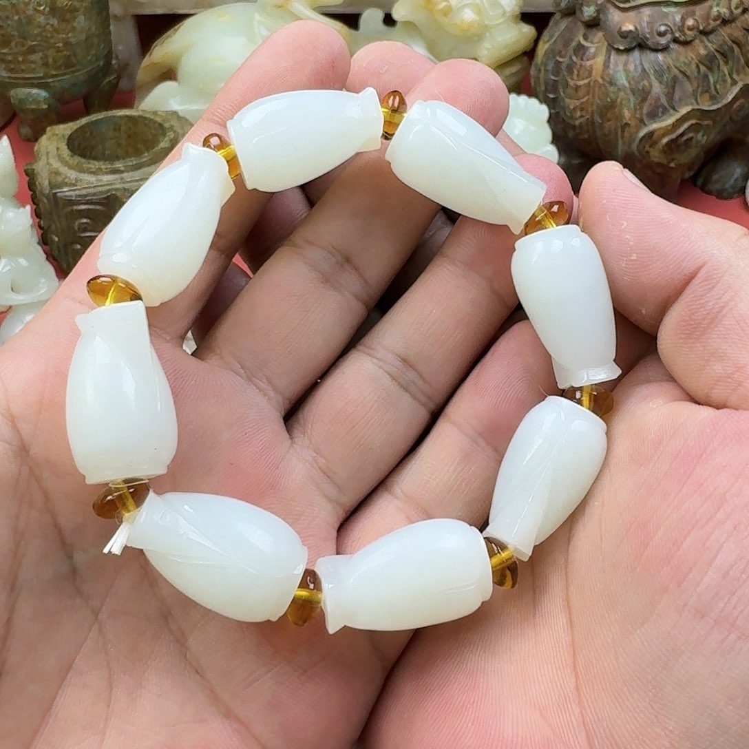 和田玉（糖玉）挂件未镶嵌