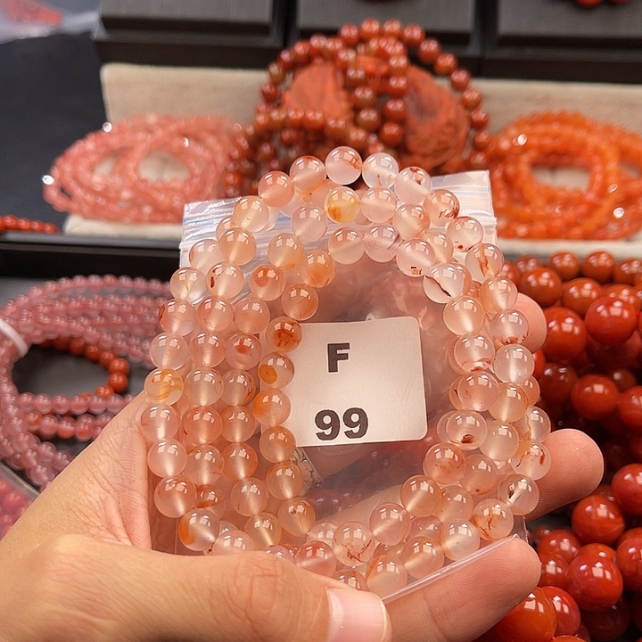 C***d南红玛瑙未镶嵌多样性发货默认微瑕称重8mm96.9