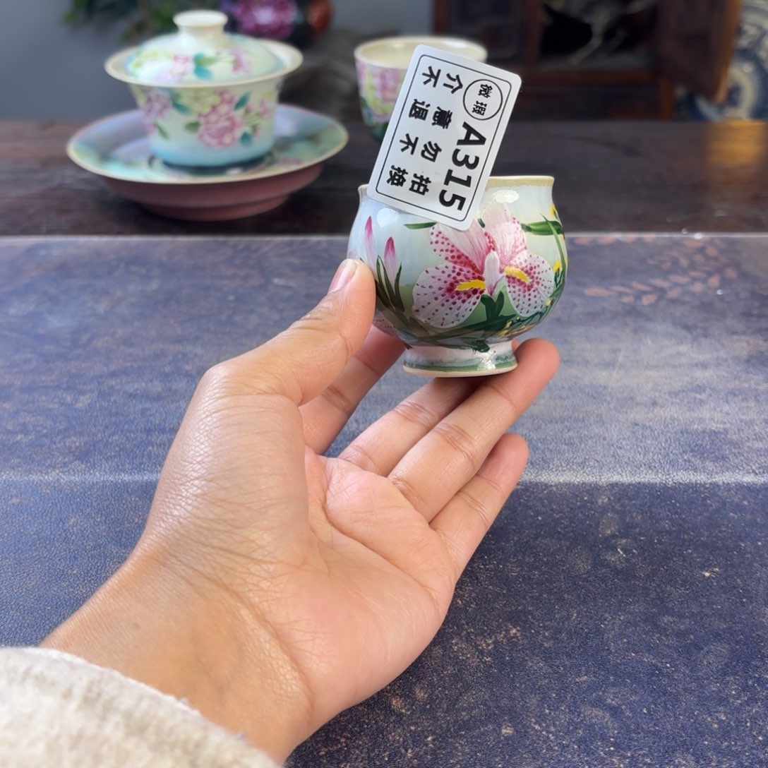 景德镇纯手工陶瓷工艺制作