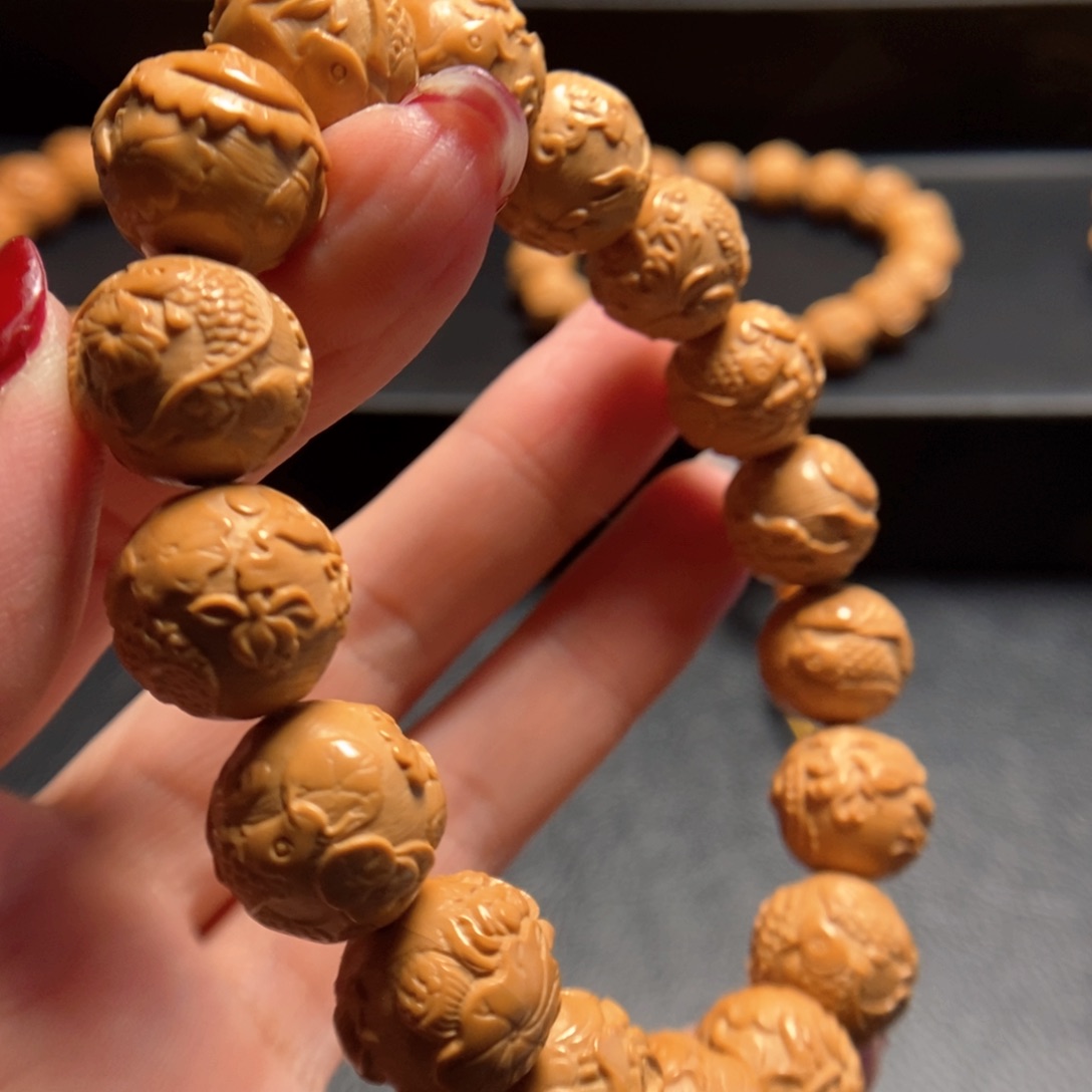 猴头核桃手串乐***李荷花鱼14