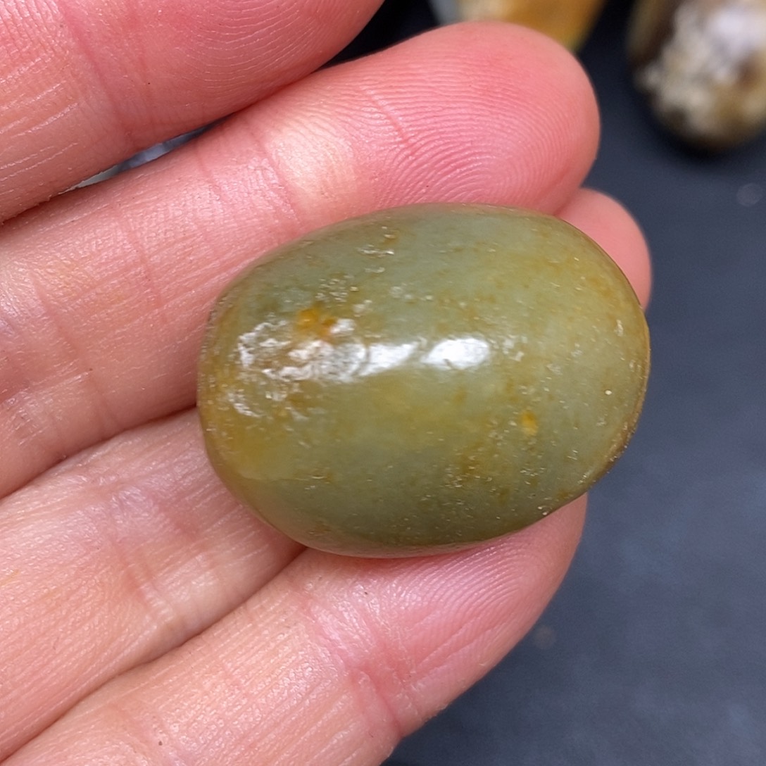 和田玉未镶嵌珠宝奇石