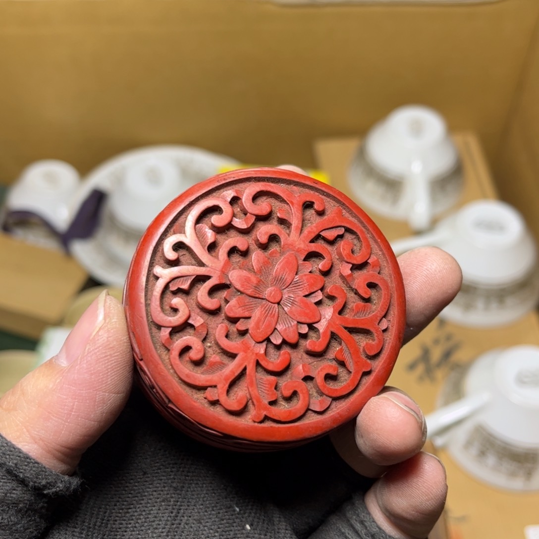 /中古商品非全新，下单找主播看细节