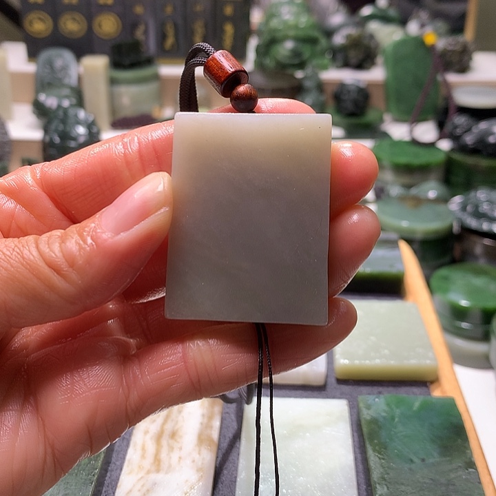 和田玉未镶嵌珠宝半成品