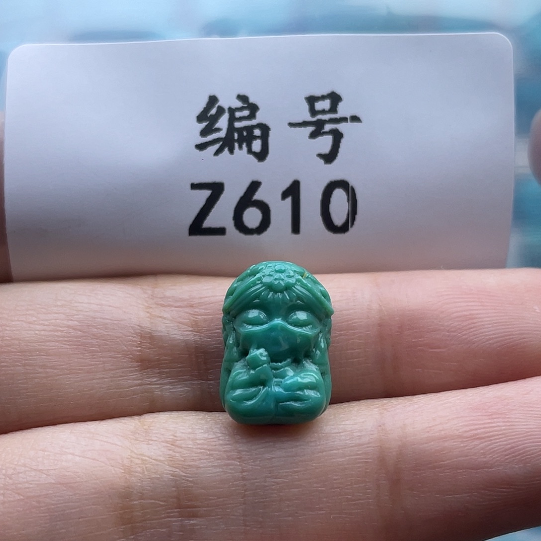 俏***俏绿松石未镶嵌珠宝奇石