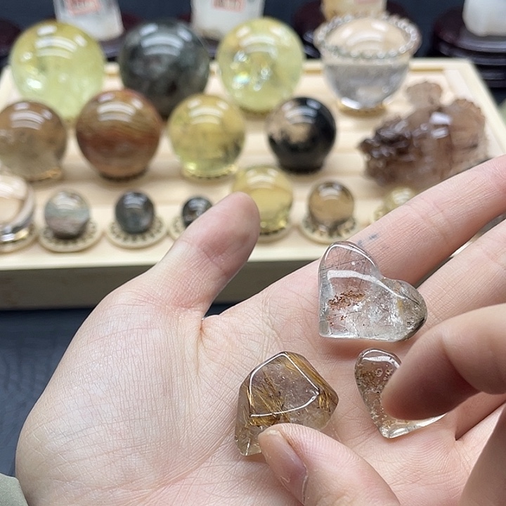 紫晶未镶嵌珠宝半成品203水晶石