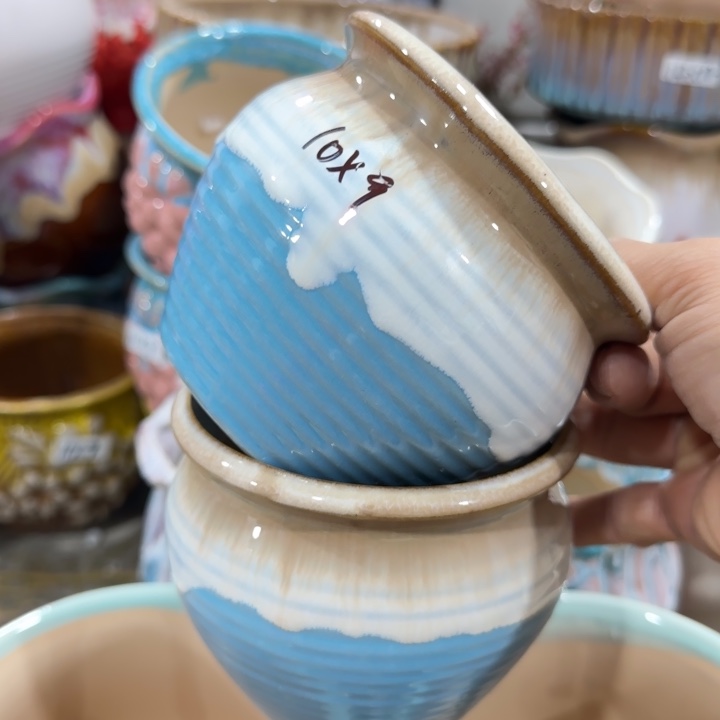 凑9块包邮，有孔，陶瓷花盆