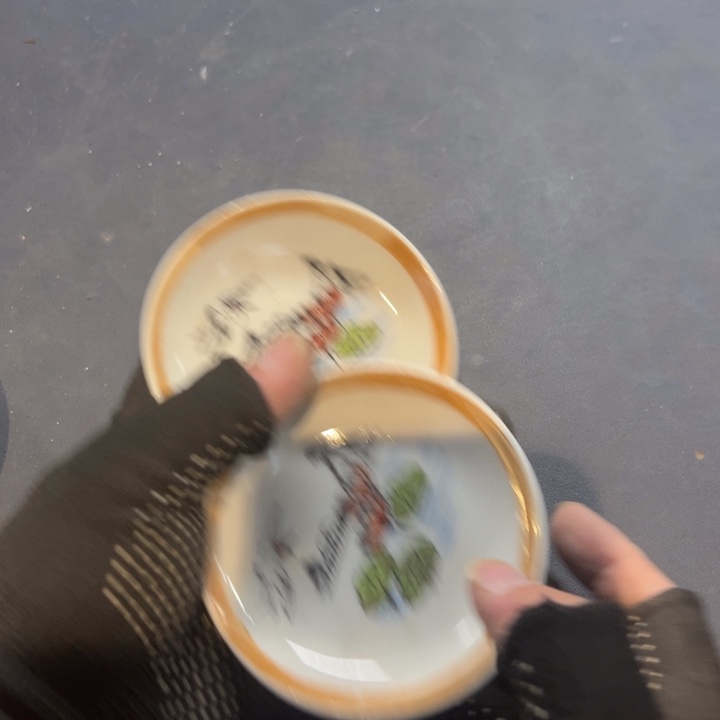 瓷片龙**庄拾六家的瓷器瓷器