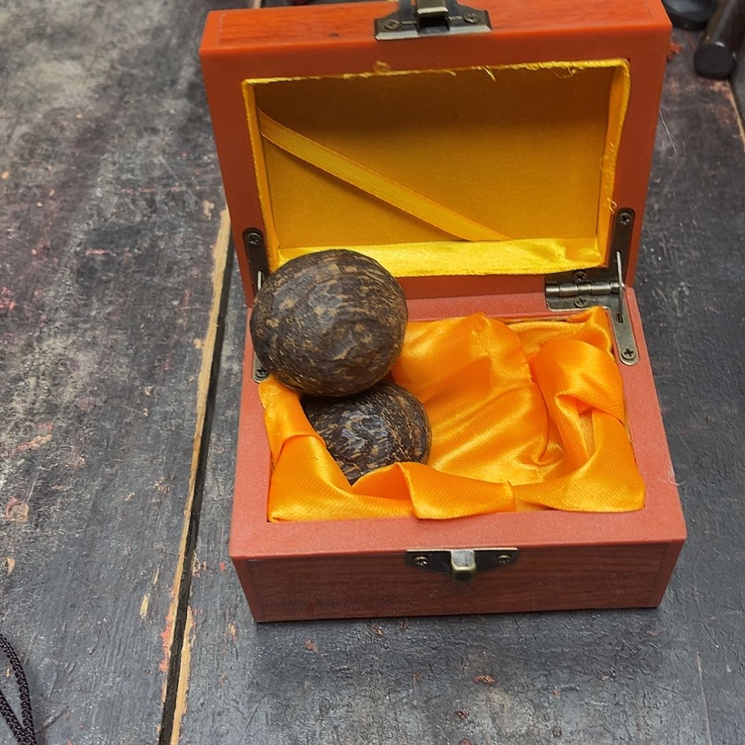 大叶紫檀（黑酸枝木类）