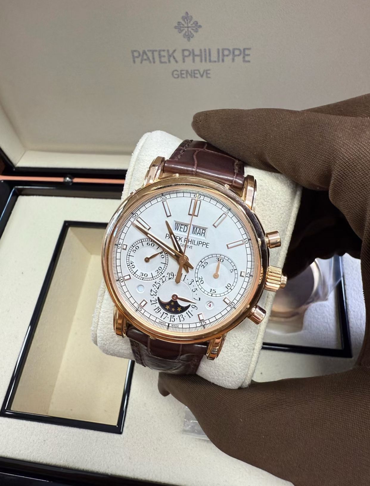 99新 Patek Philippe/百达翡丽 99新 2021年全套 5204R-001