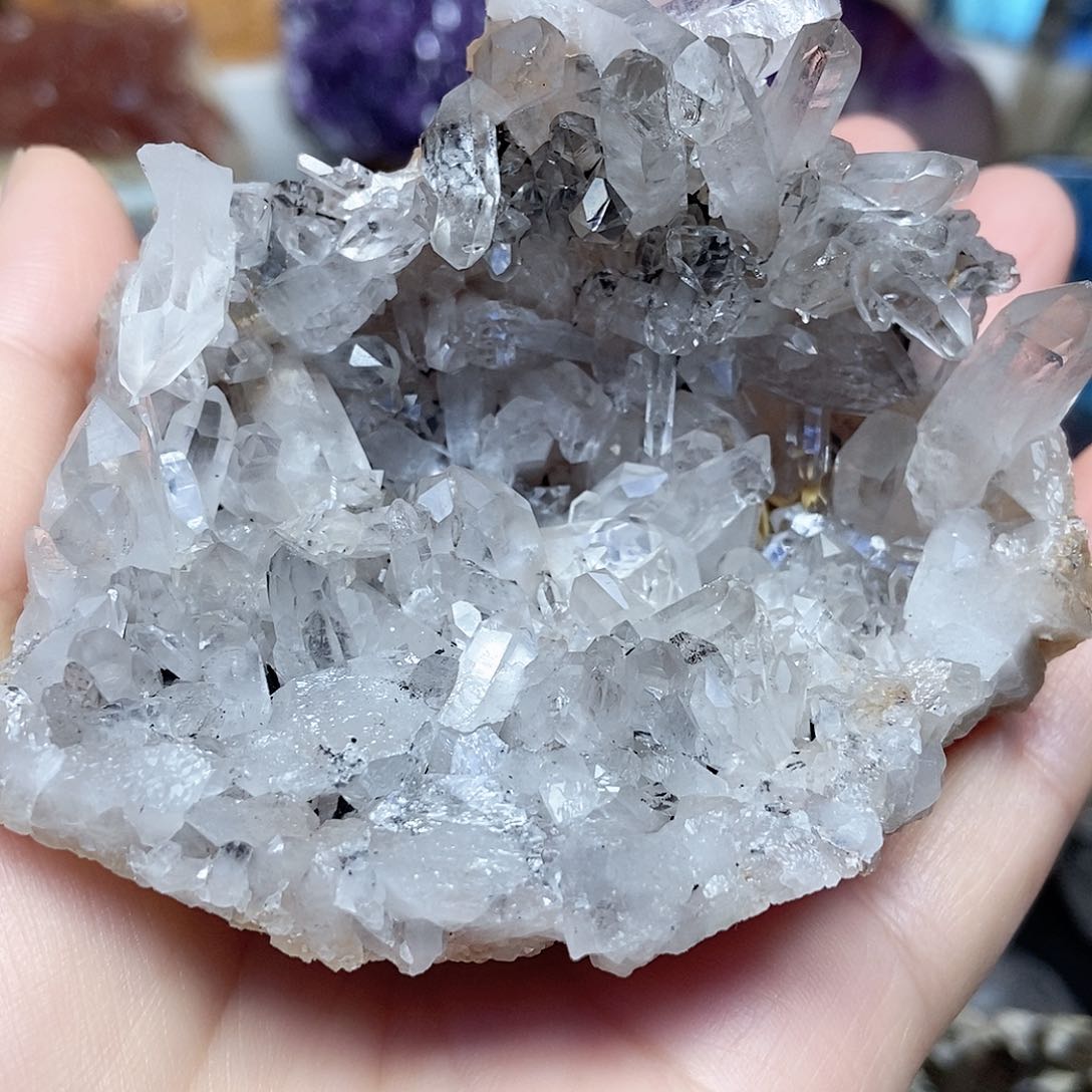 水晶原石未镶嵌水晶