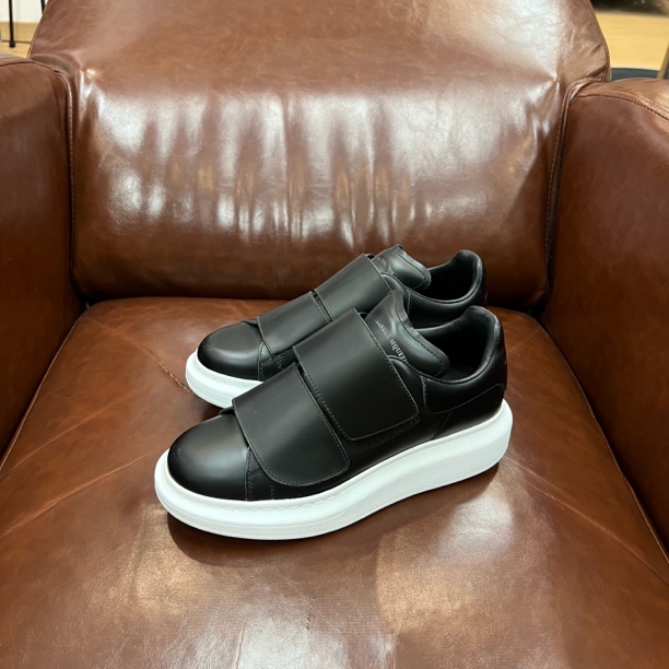 95新 Alexander McQueen/亚历山大·麦昆 绑带纯黑板鞋 36.5码无盒