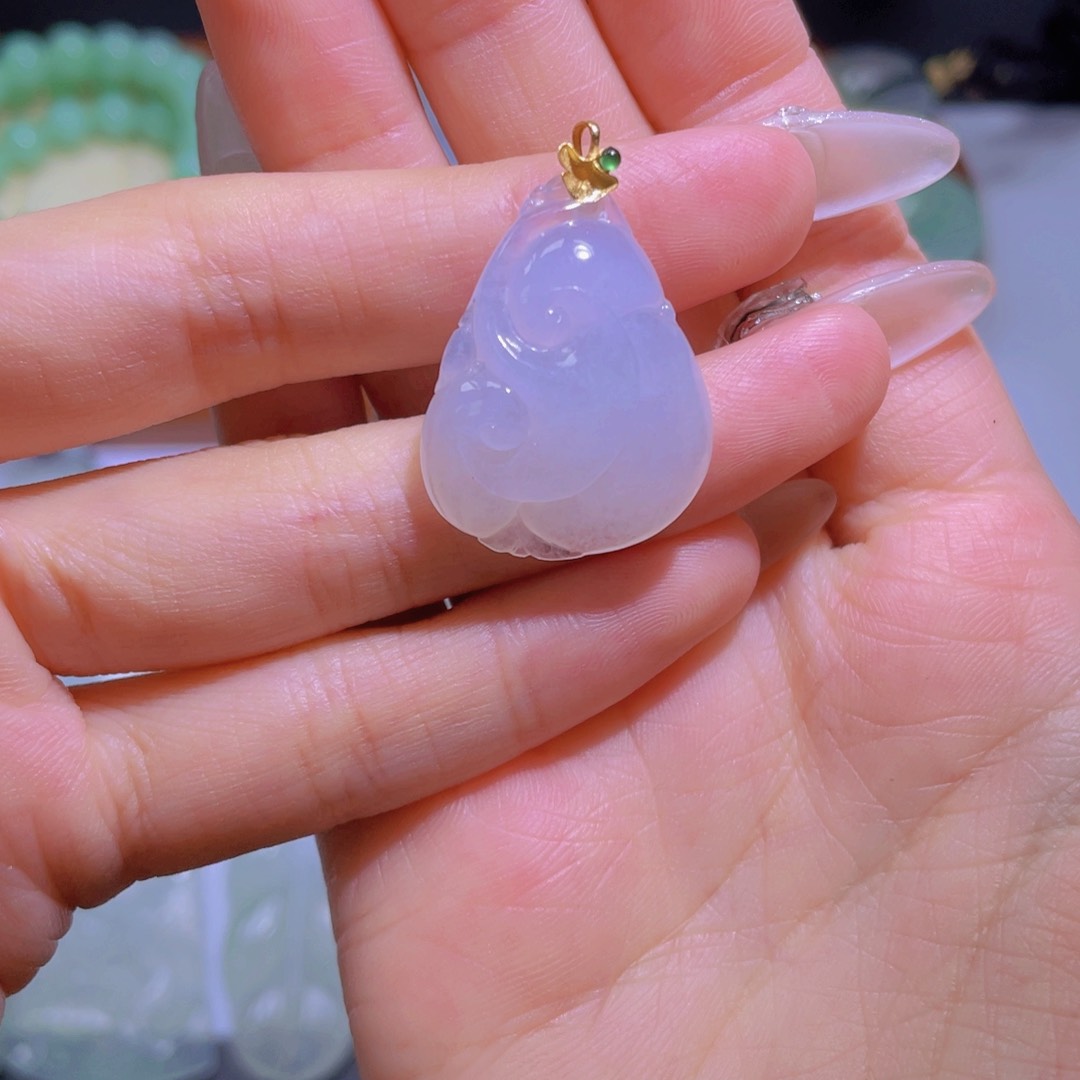 翡翠颈饰18K金镶嵌如意