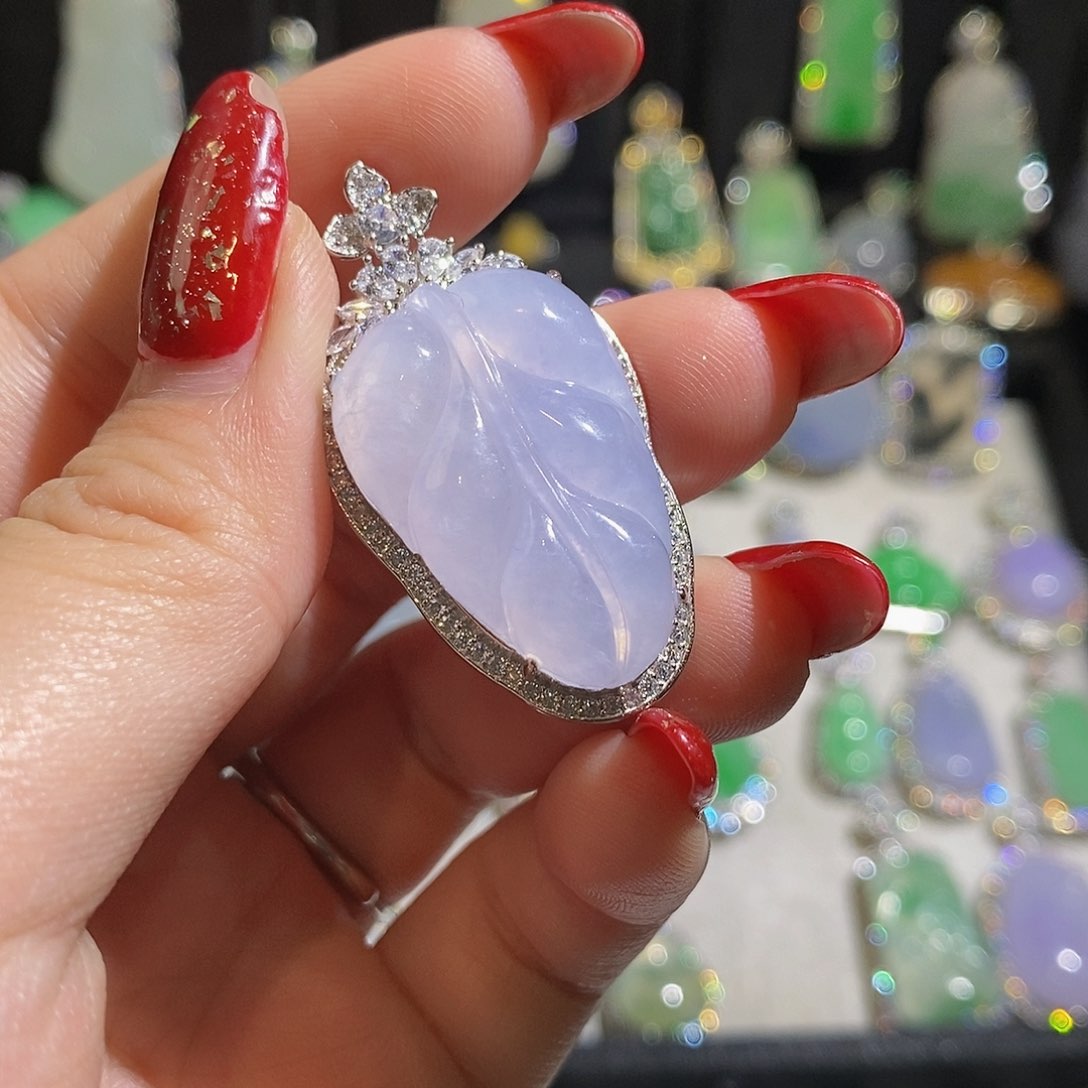 翡翠颈饰银S925镶嵌天然翡翠