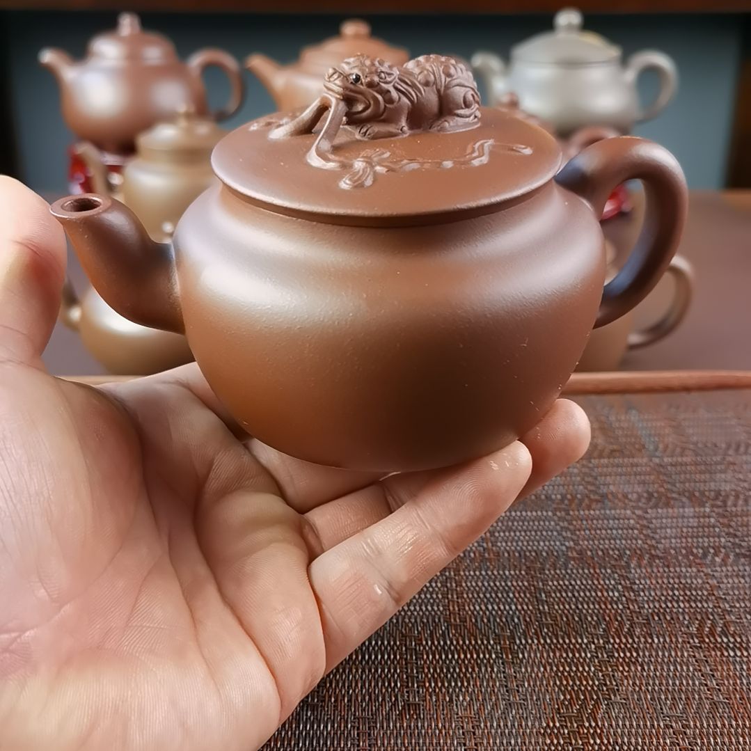 紫砂茶壶紫泥绶带狮钮300CC