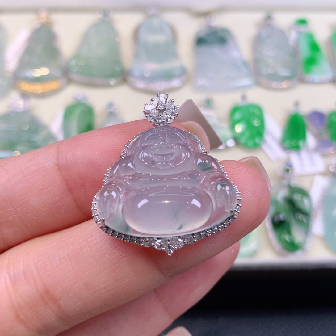 翡翠18K金镶嵌颈饰缅甸天然a货翡翠