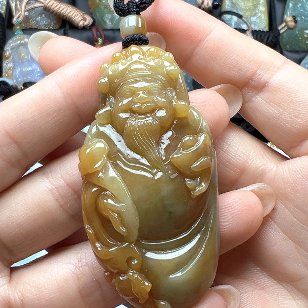 翡翠颈饰未镶嵌财爷