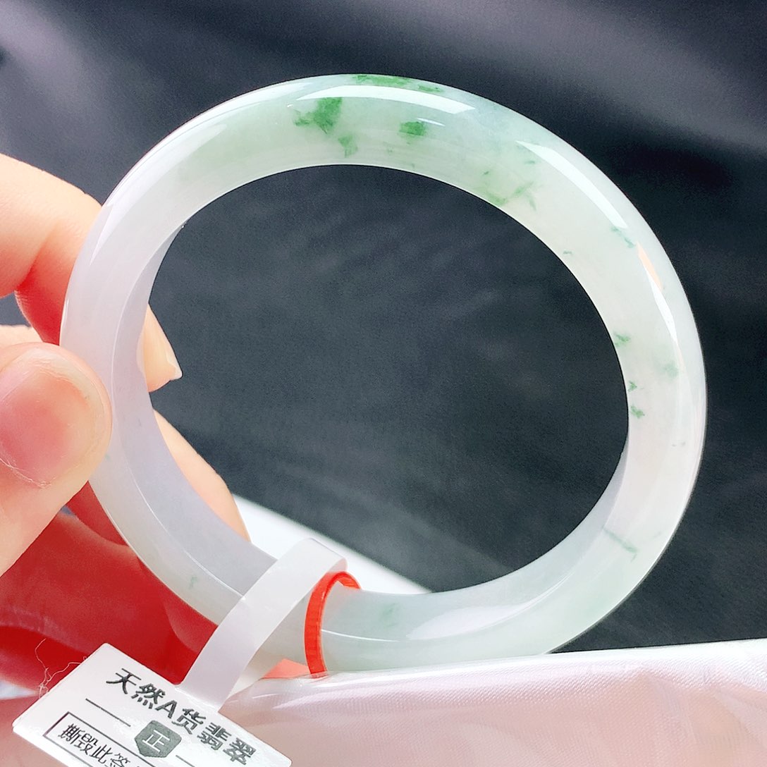 未镶嵌手镯翡翠55圈