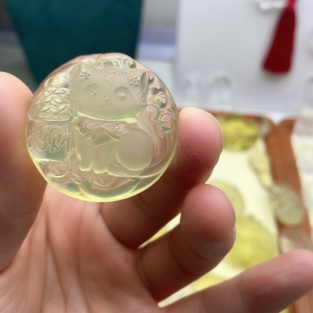 水晶吊坠(赠链)未镶嵌蛋**兔