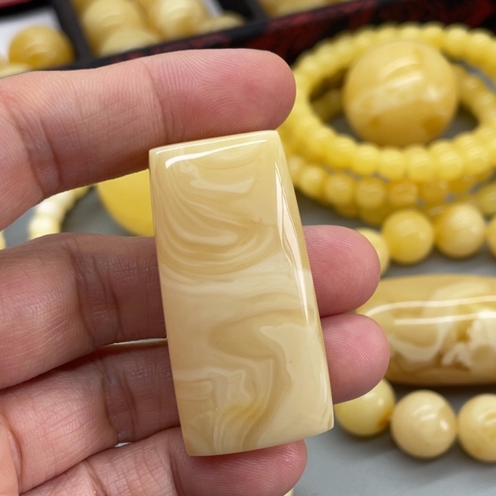 裸石琥珀未镶嵌蜜蜡