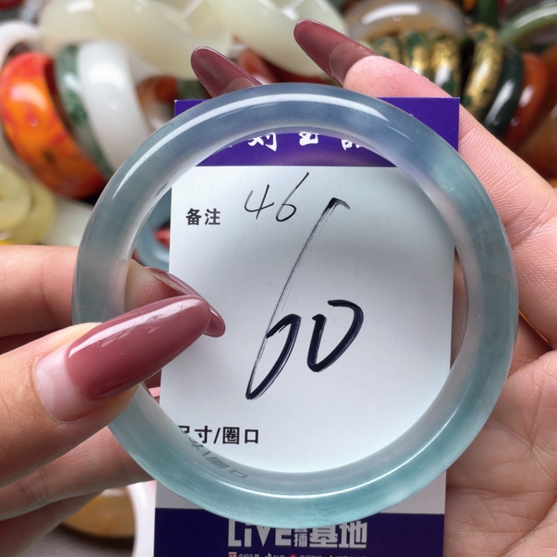 未镶嵌手镯石英质玉