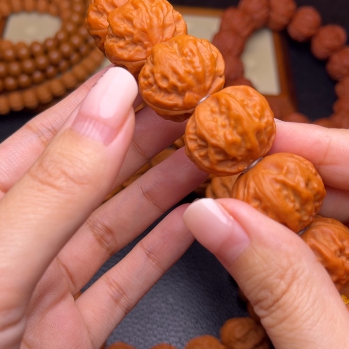 猴头核桃吊坠龙脊背