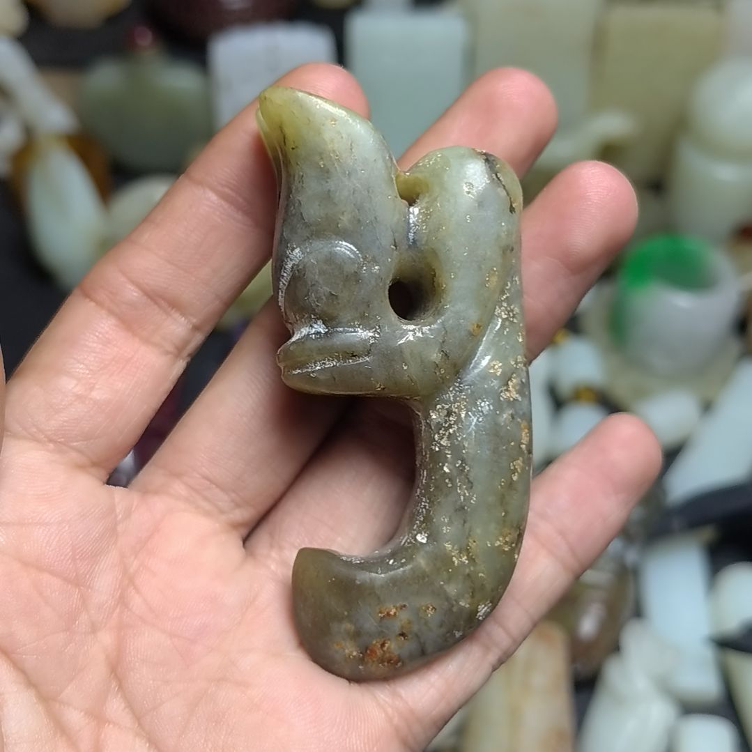 和田玉（糖玉）未镶嵌颈饰