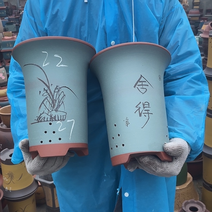 紫砂紫砂花盆和小盆栽