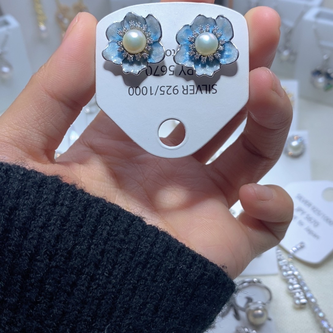 淡水珍珠耳饰未镶嵌