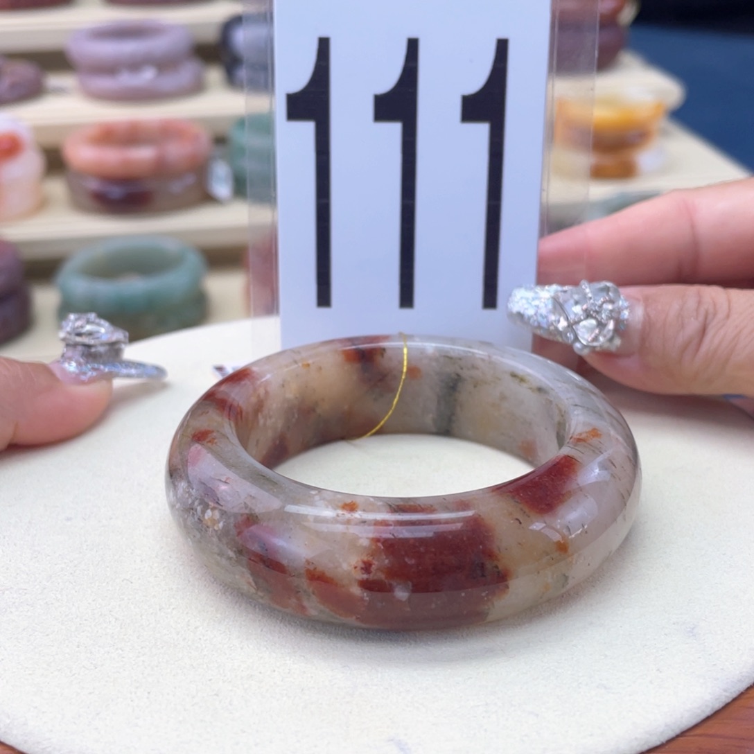 石英岩玉手镯未镶嵌