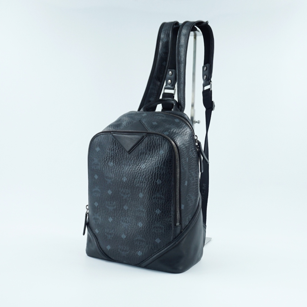 95新 MCM 二手黑色老花双肩背包K45279